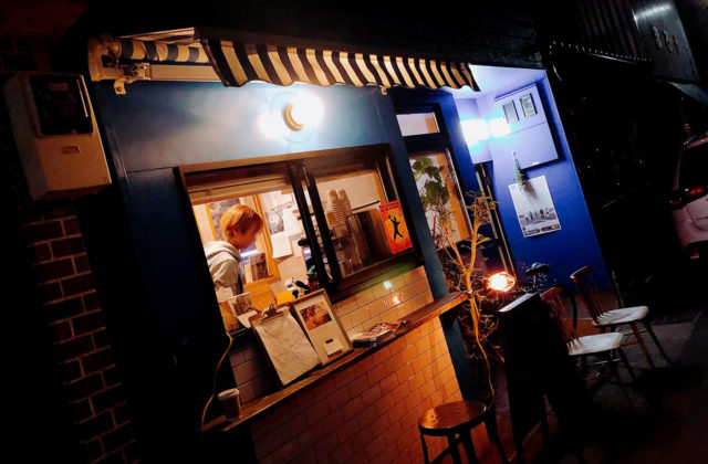 豊岡市千代田町にあるコーヒースタンド「カミノ珈琲」のナイト営業に久々に行ってきたよ！