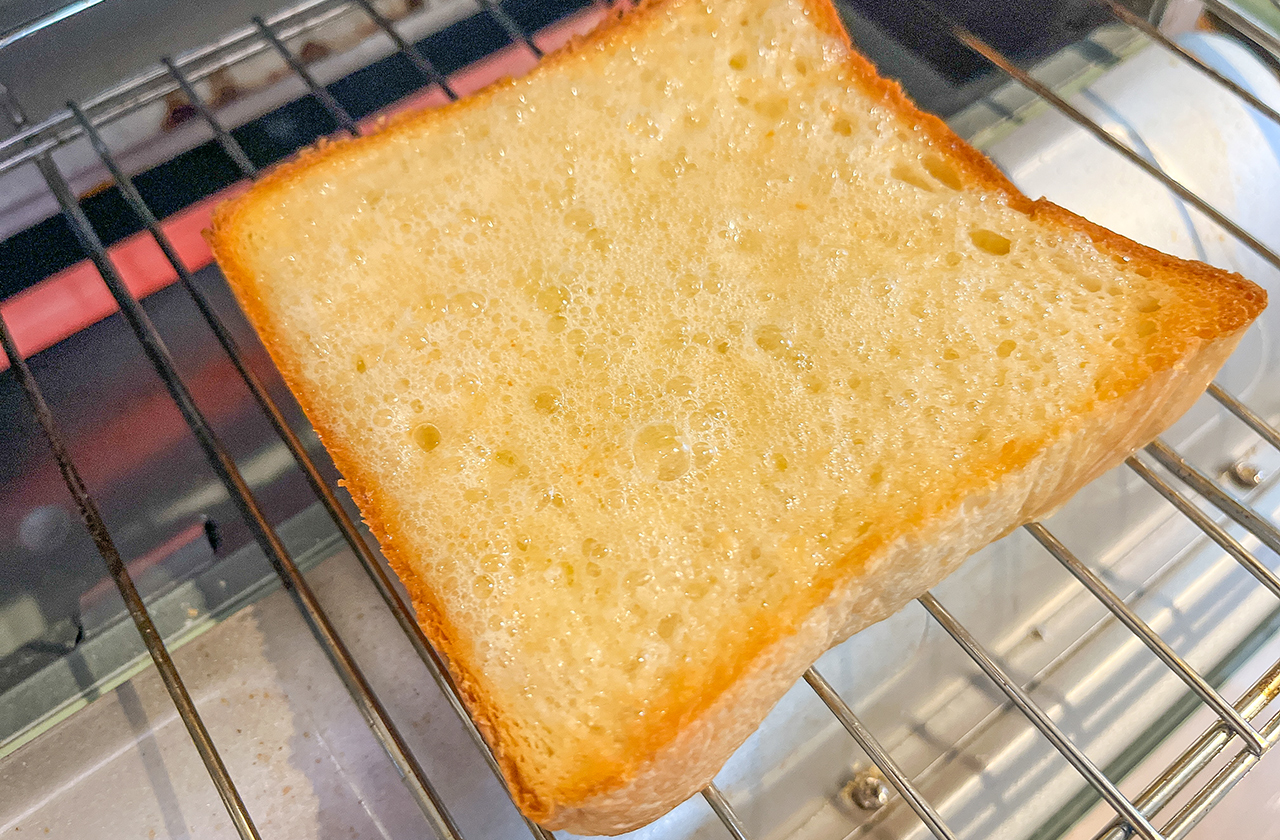 豊岡市のお菓子屋「神美堂」の食パン