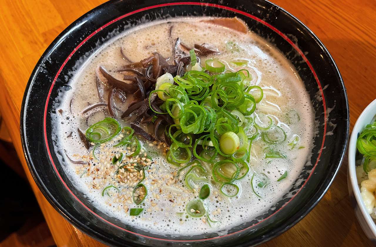 豊岡市のラーメン屋 RAMEN MARCOの豚骨ラーメン