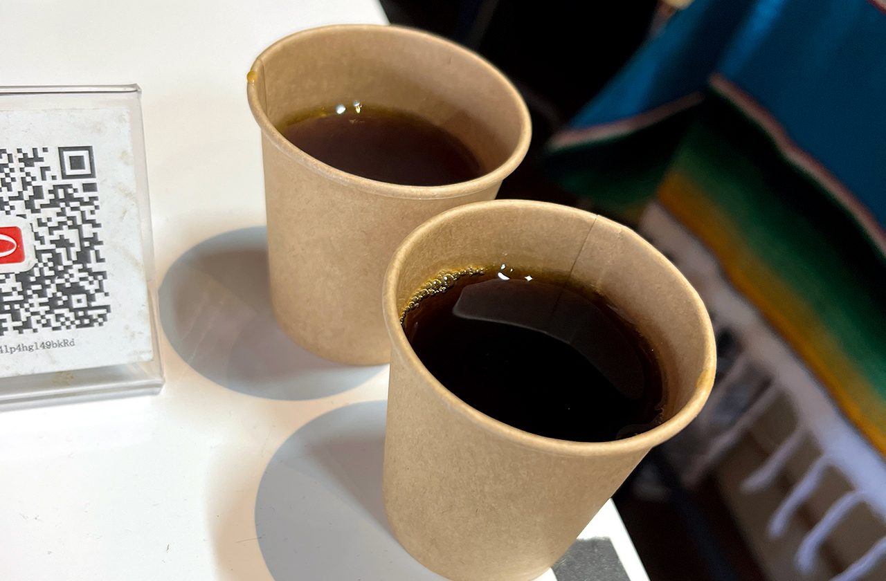 WEEKEND COFFEE & SWEETS コーヒー飲み比べ