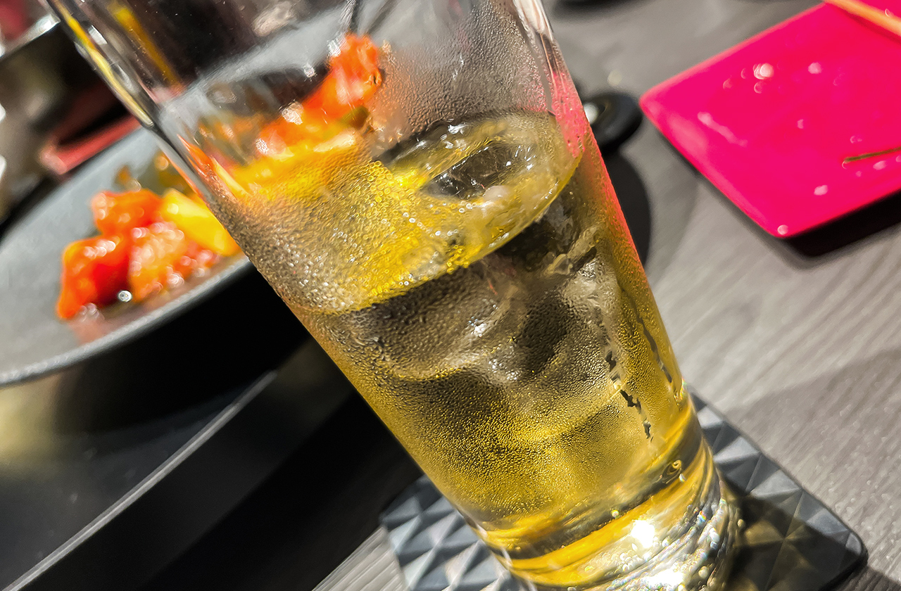 中華厨房 楽友軒 桂花陳酒のソーダ割り