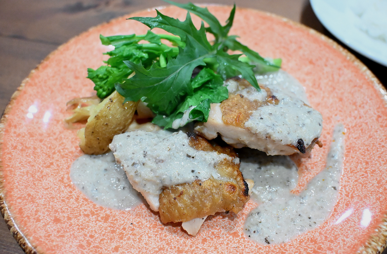 trattorìa ORBEE チキングリル 木の子のデュクセルソース